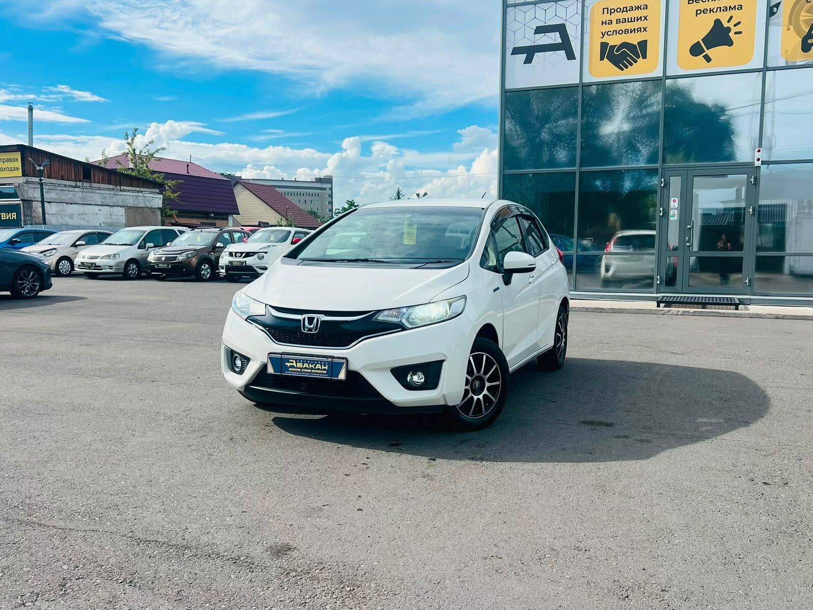 Honda Fit — фото 1