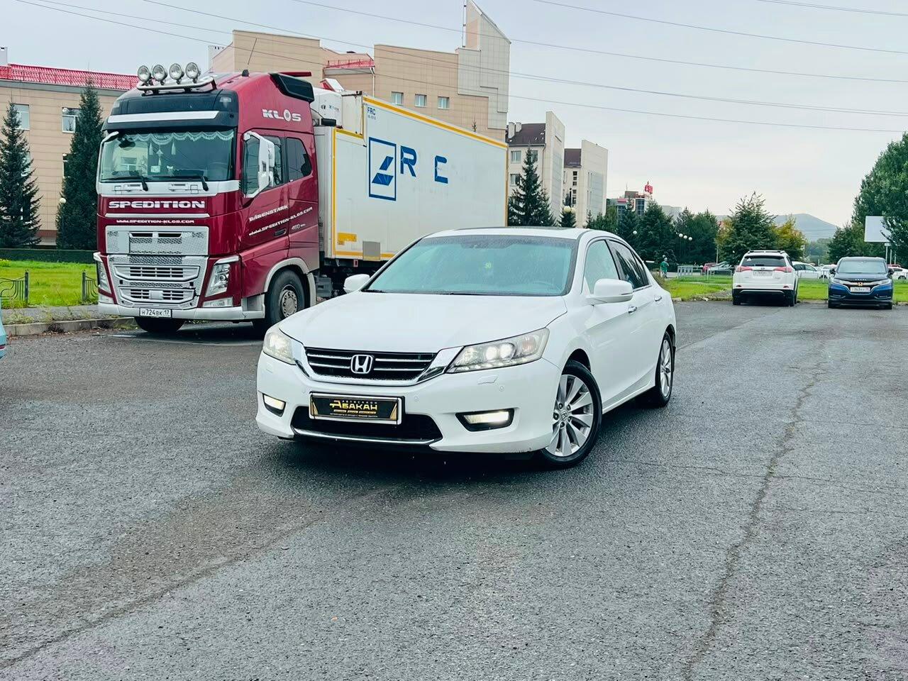 Honda Accord 2.4 AT (180 л.с.) 2013