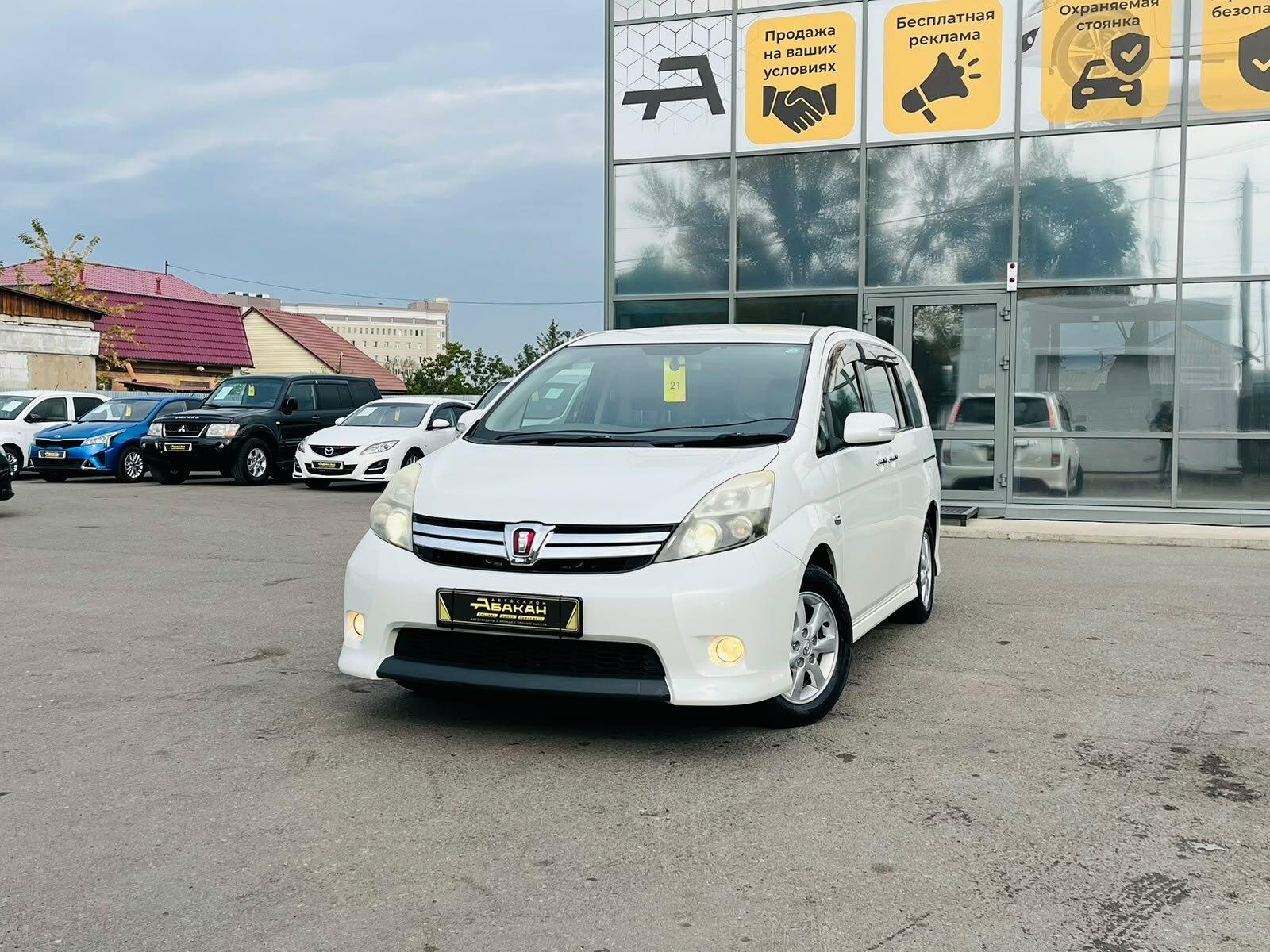 Toyota ISis — фото 1