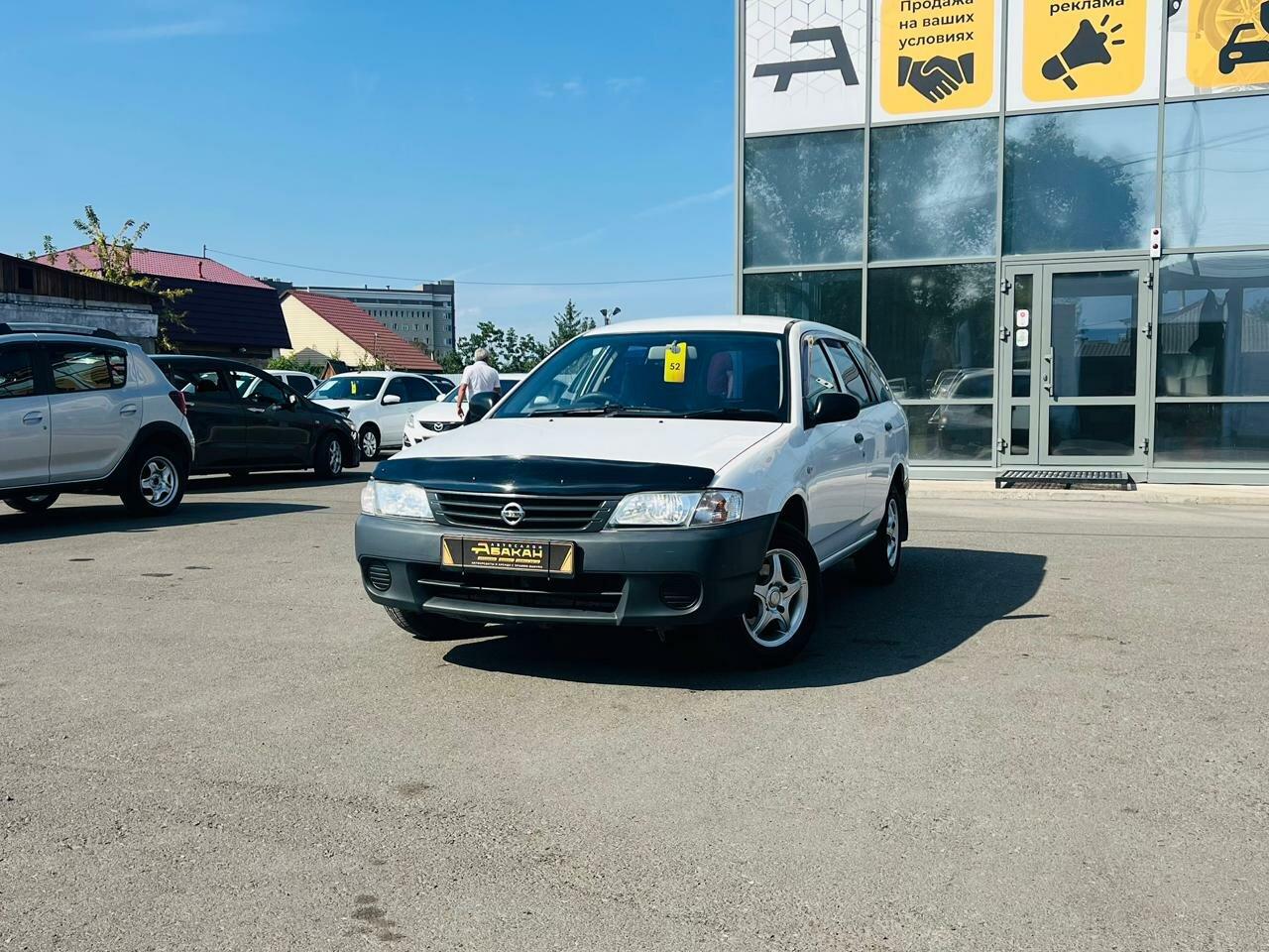 Nissan AD 1.8 AT (122 л.с.) 4WD 2004