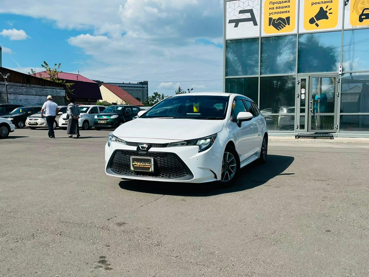 Toyota Corolla — фото 1