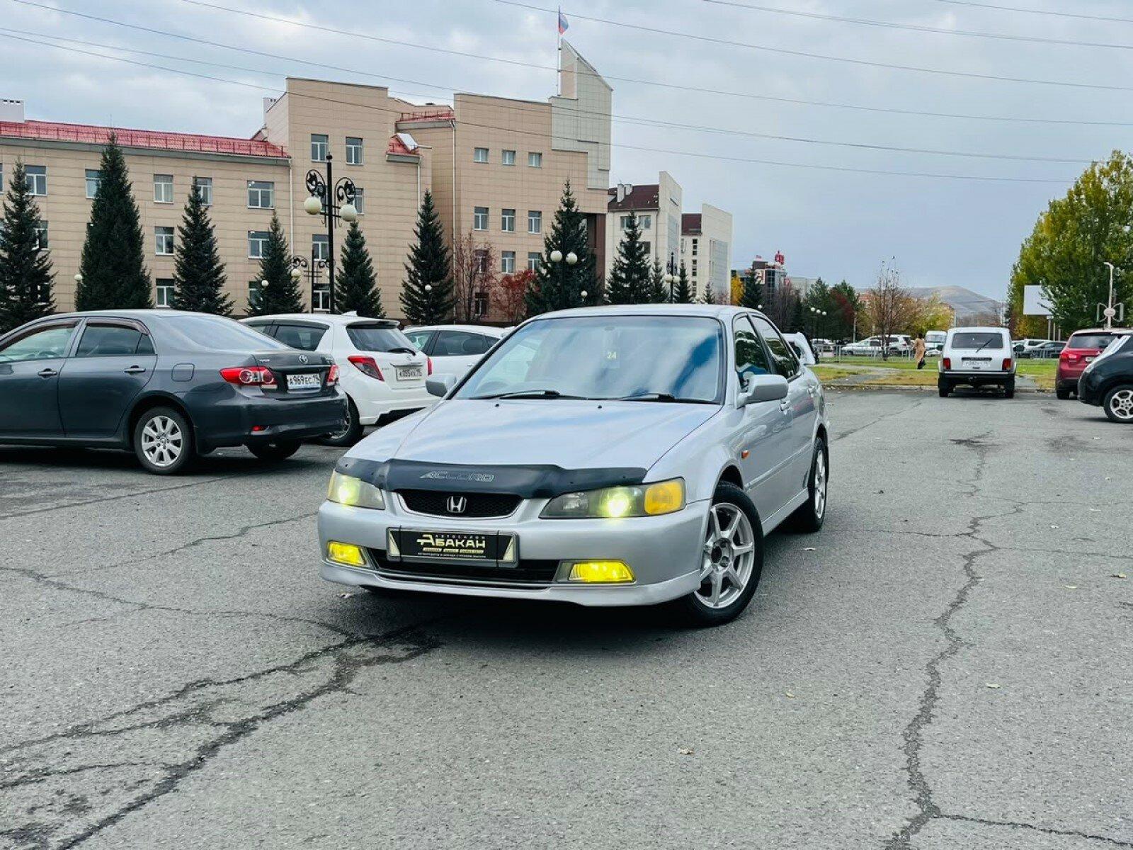 Honda Accord 1.9 AT (140 л.с.) 2000