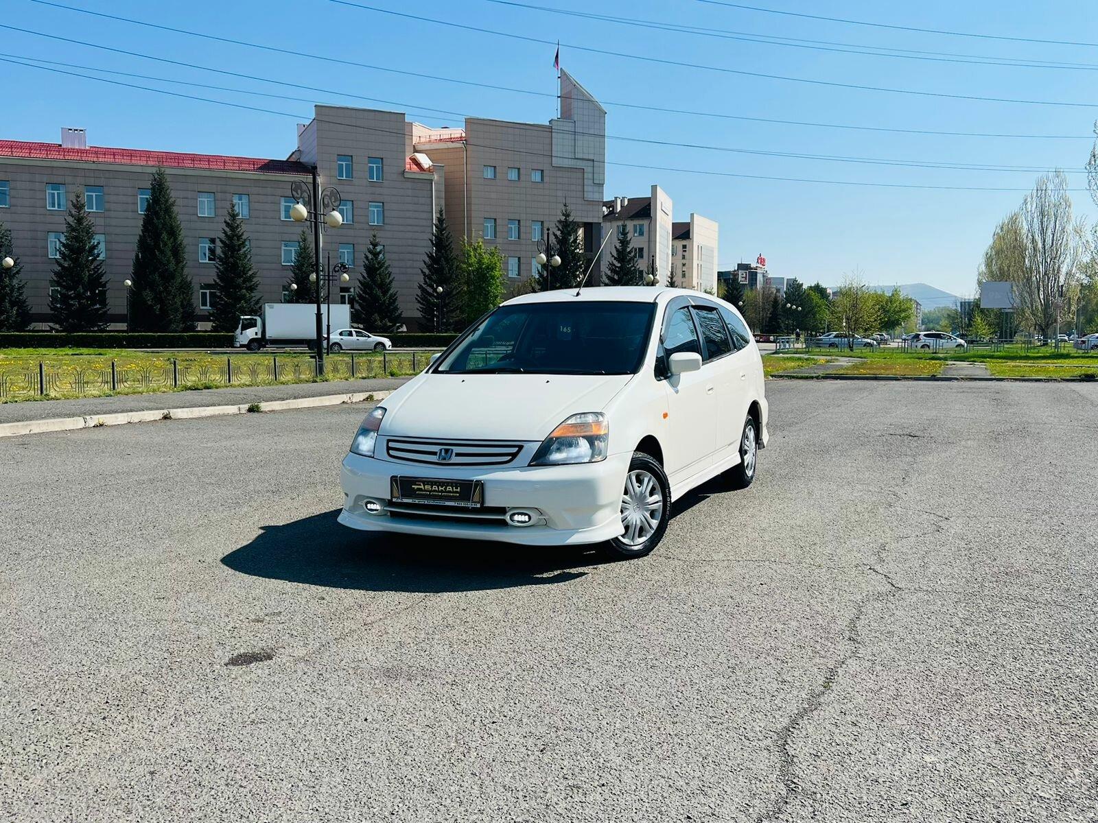 Honda Stream — фото 1