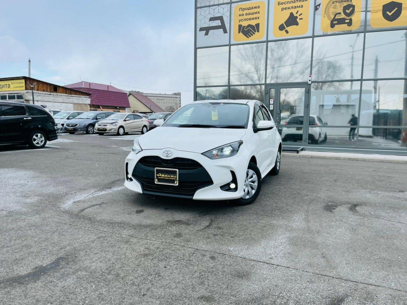 Toyota Yaris 1.0 CVT (69 л.с.) 2020