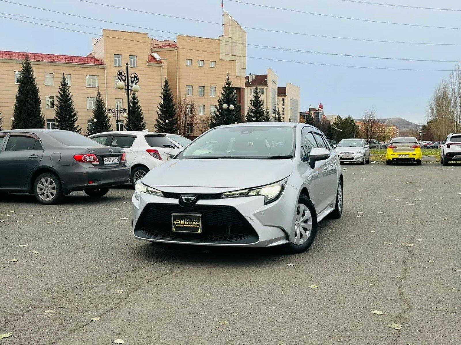 Toyota Corolla — фото 1