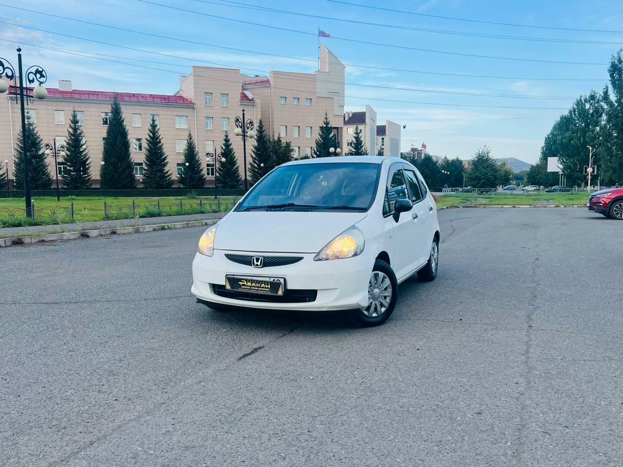 Honda Fit 1.3 CVT (86 л.с.) 2007
