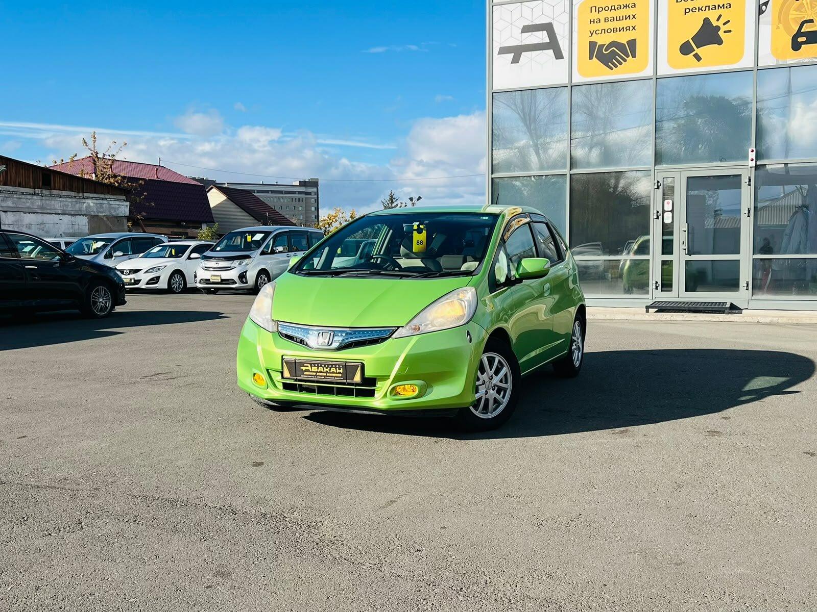 Honda Fit Hybrid 1.3hyb CVT (88 л.с.) 2011