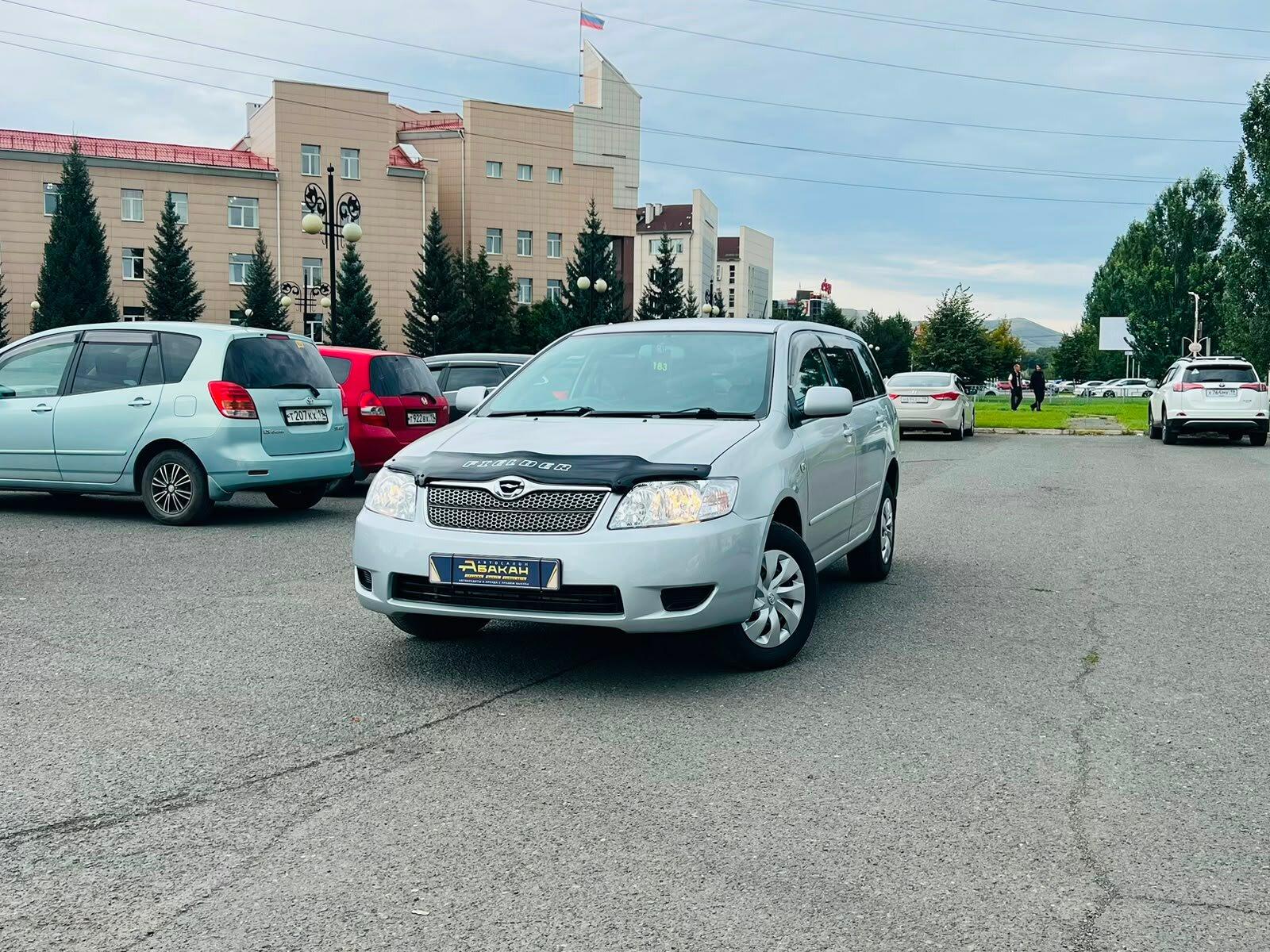 Toyota Corolla Fielder — фото 1