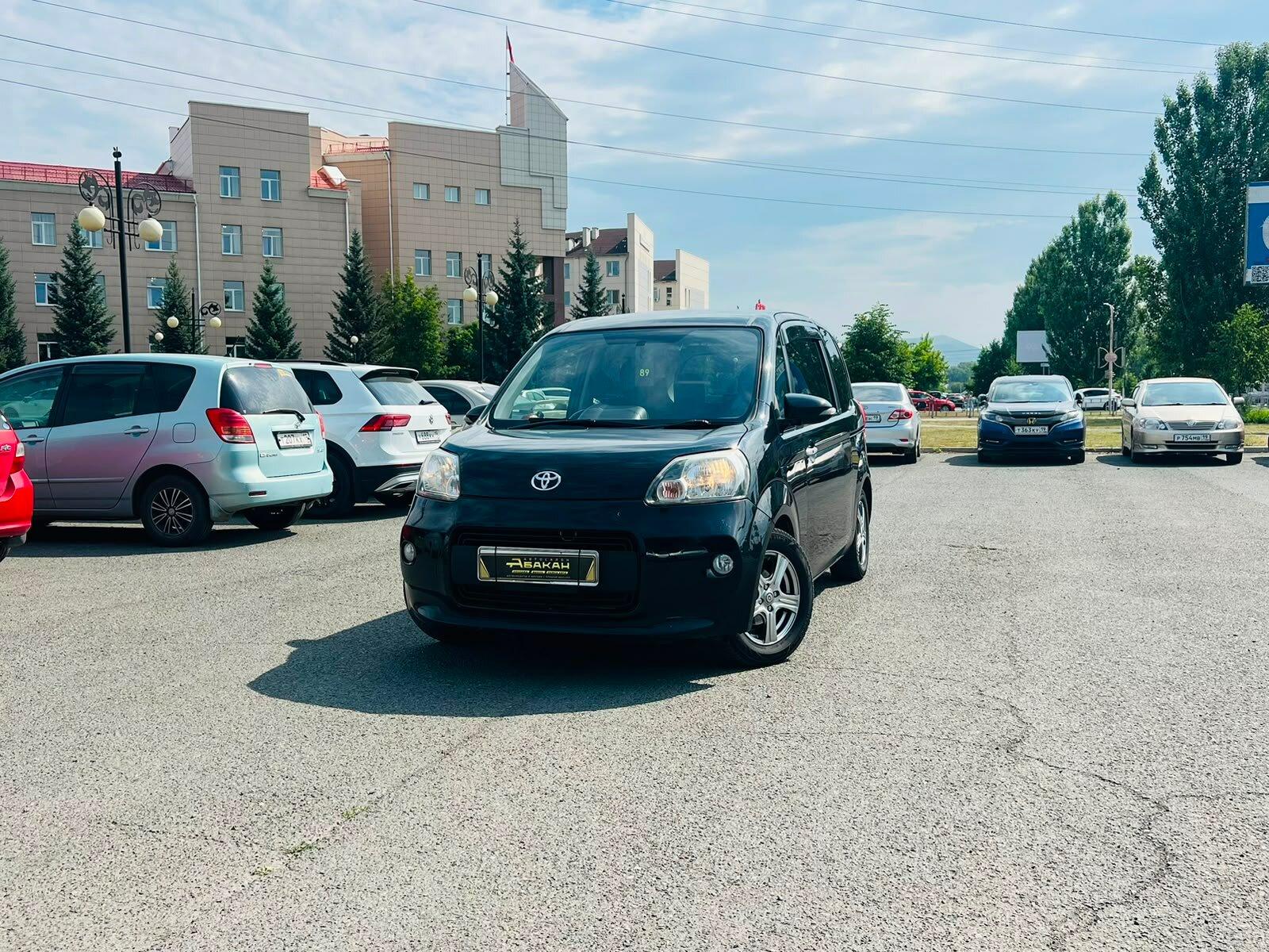 Toyota Porte — фото 1