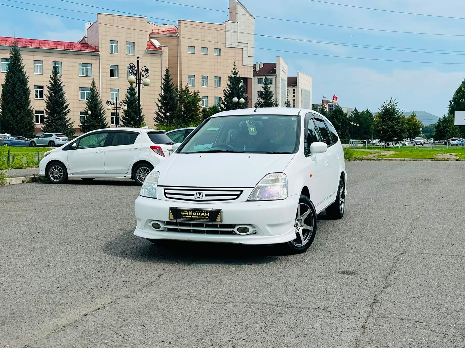 Honda Stream — фото 1