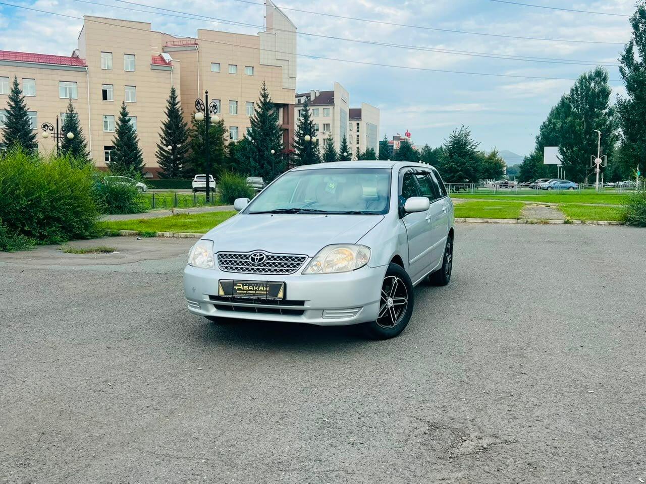 Toyota Corolla Fielder — фото 1