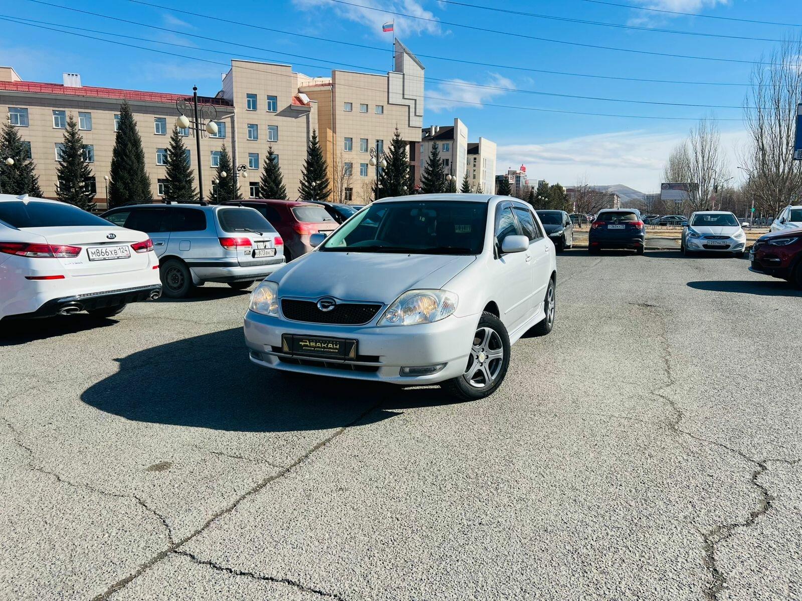 Toyota Corolla Runx — фото 1