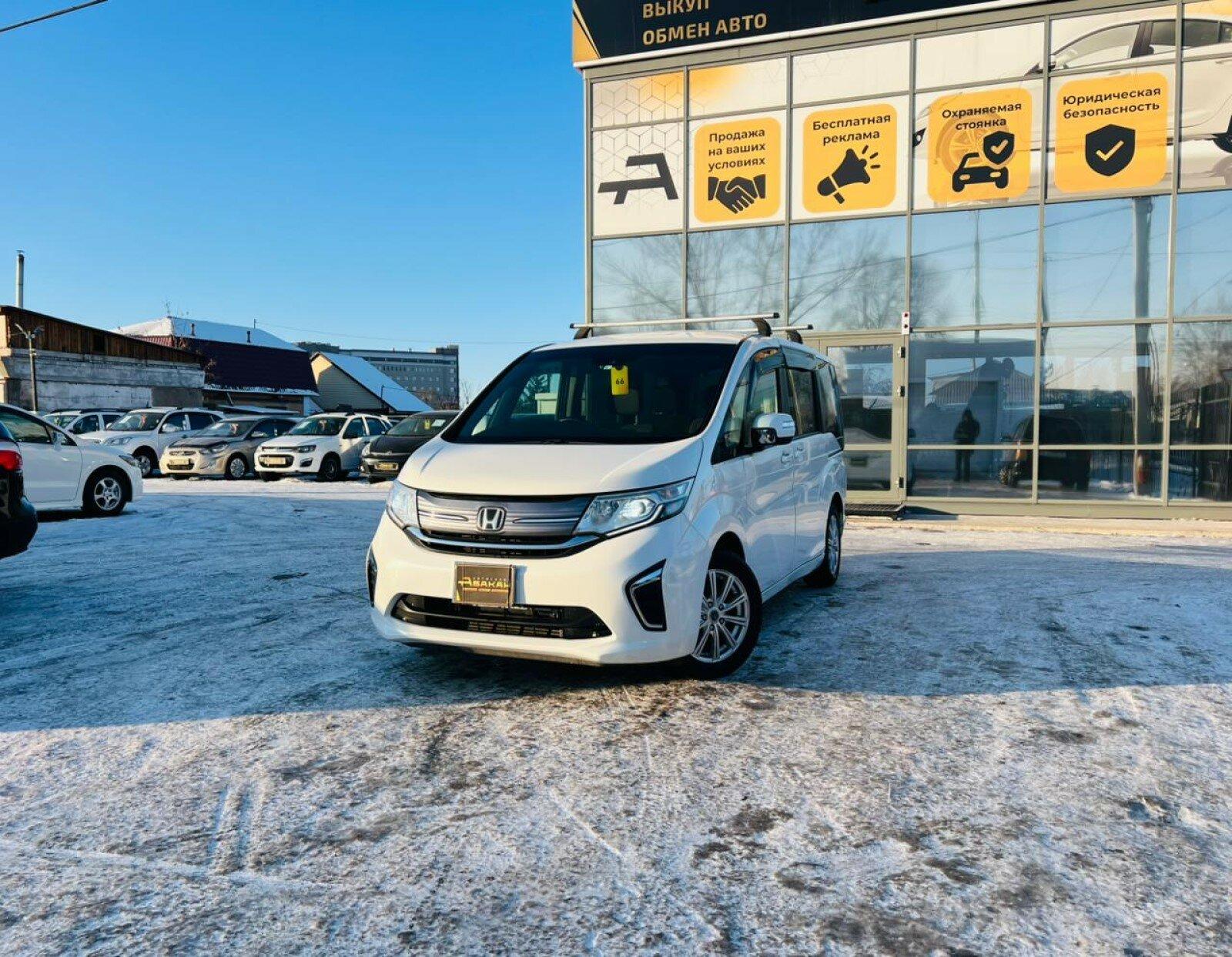 Honda Stepwgn — фото 1