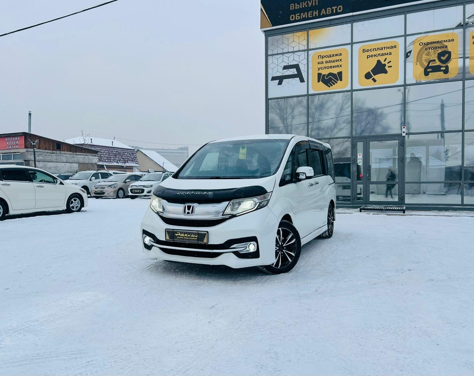 Honda Stepwgn — фото 1