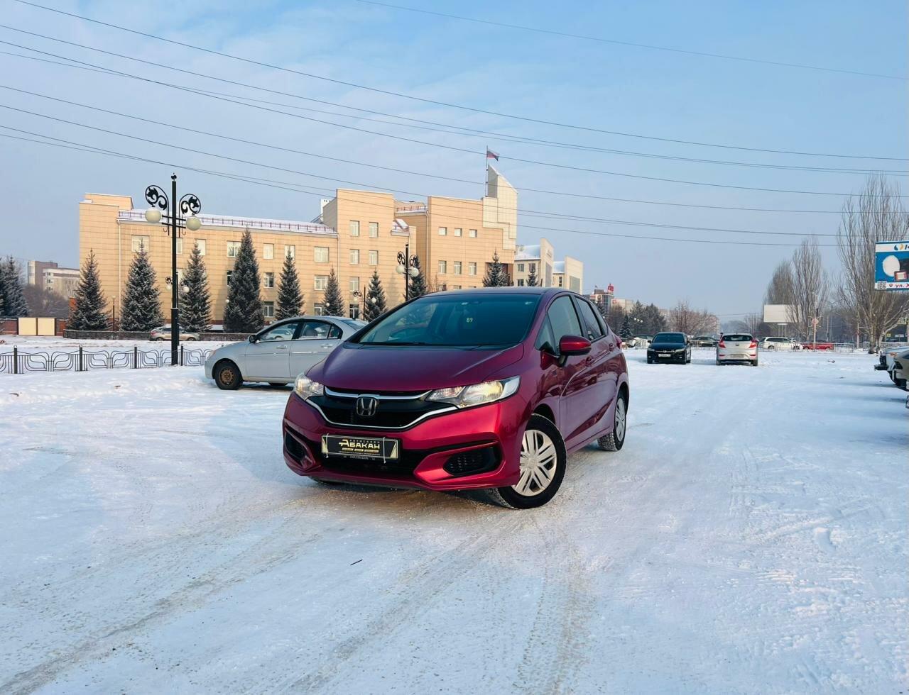 Honda Fit — фото 1