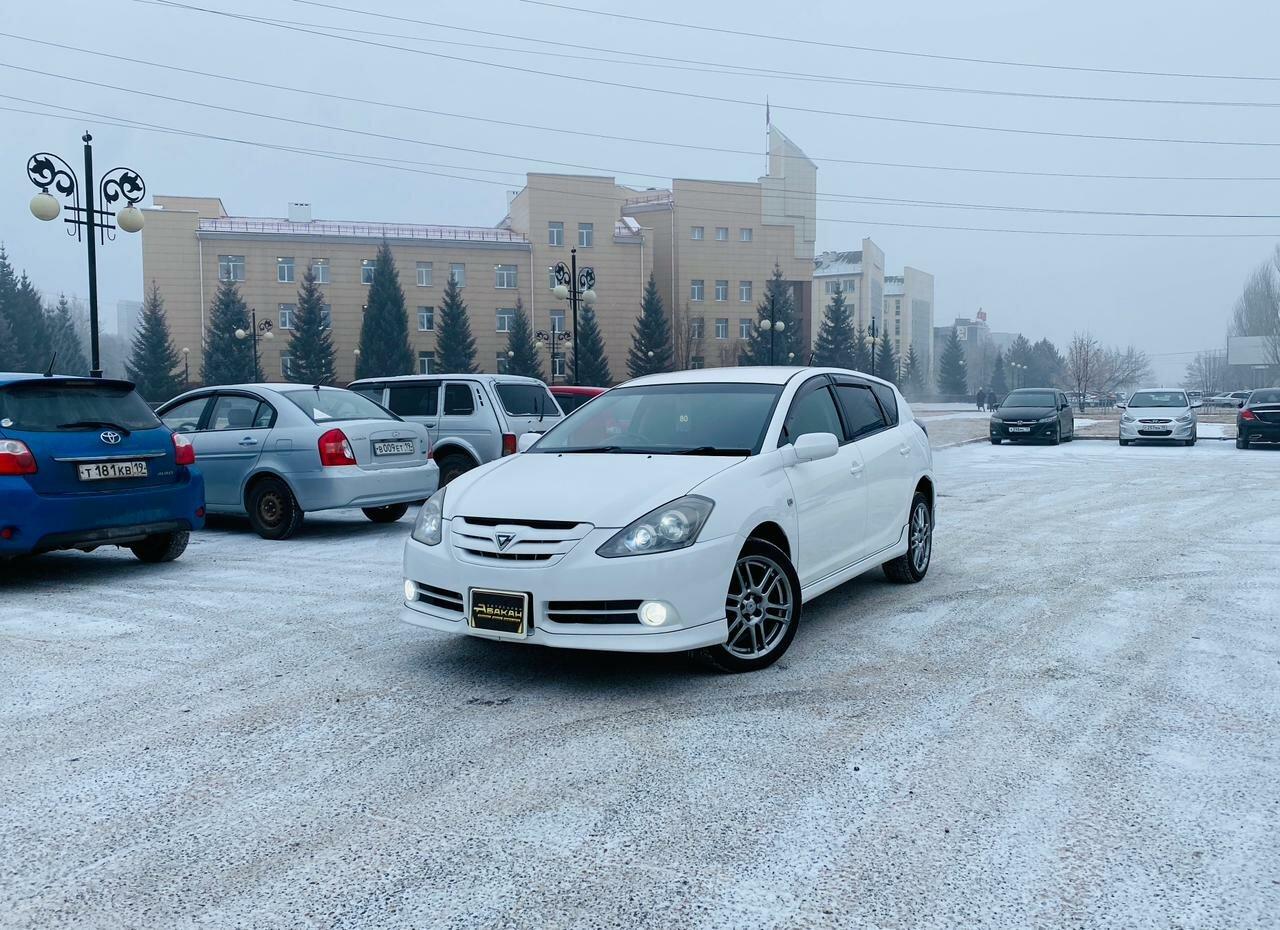 Toyota Caldina — фото 1