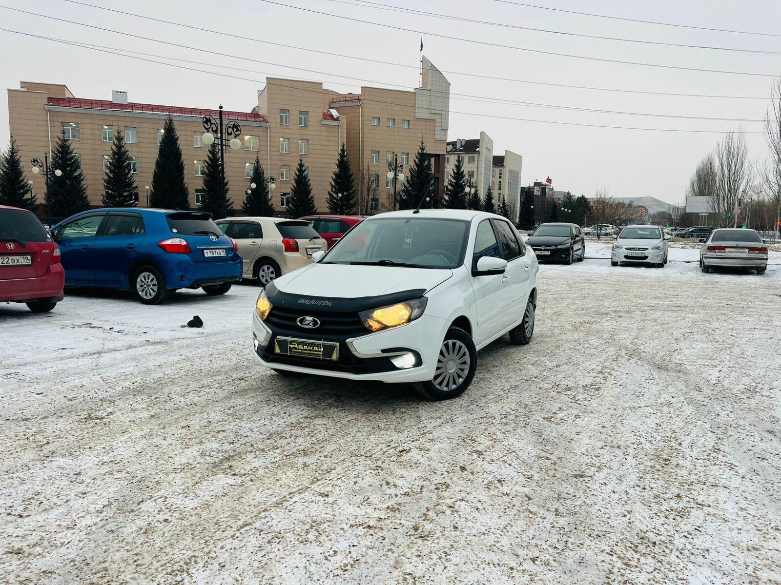 Lada (ВАЗ) Granta — фото 1