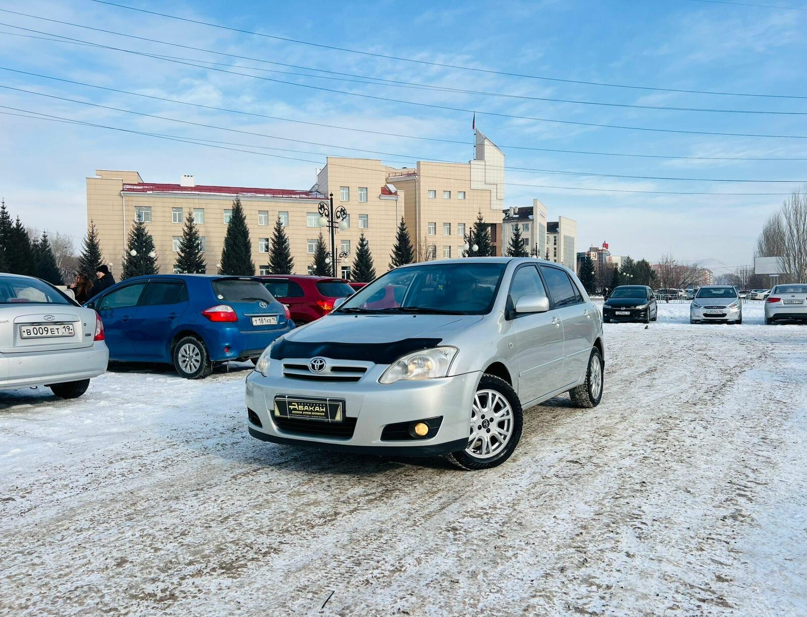 Toyota Corolla — фото 1