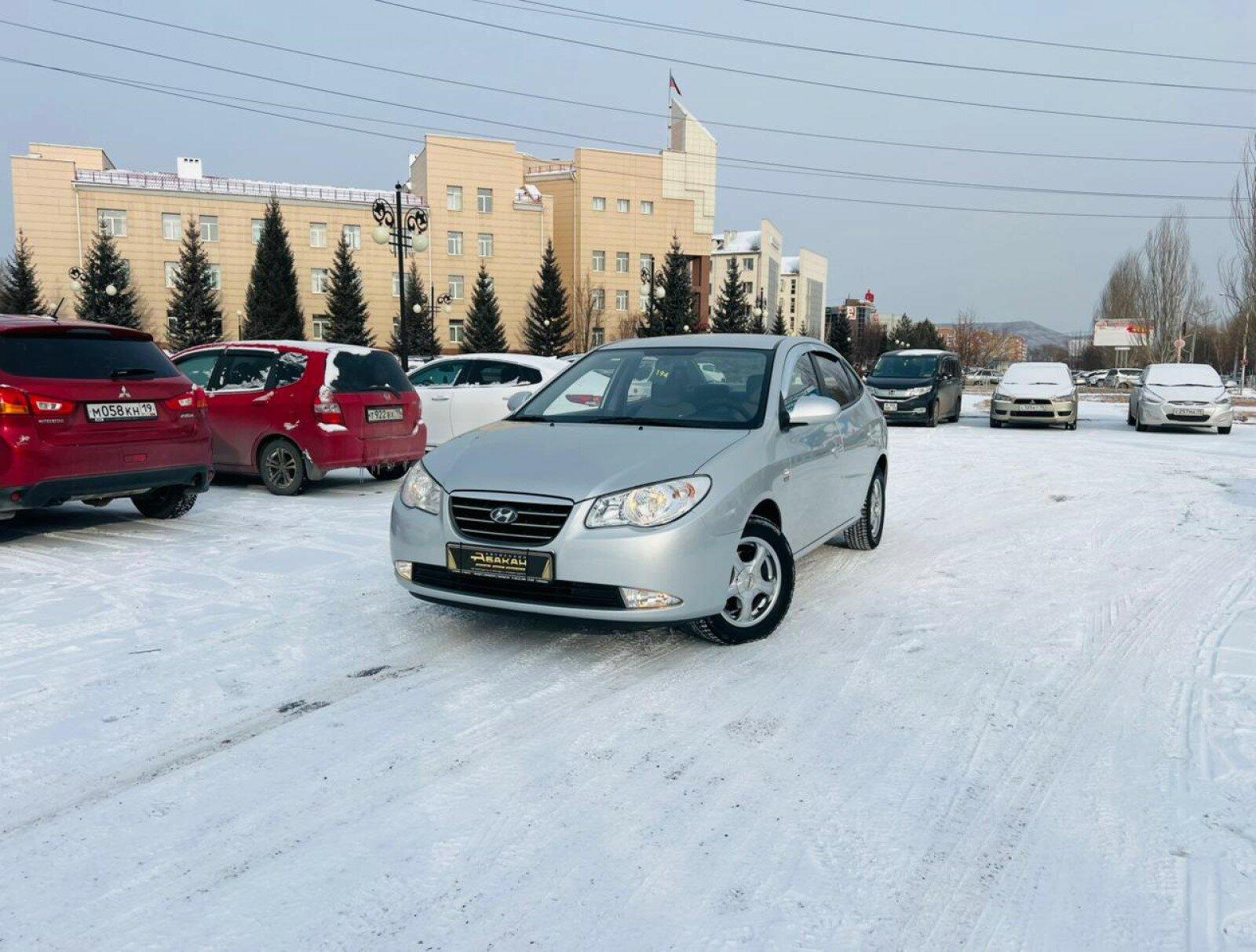 Hyundai Avante — фото 1