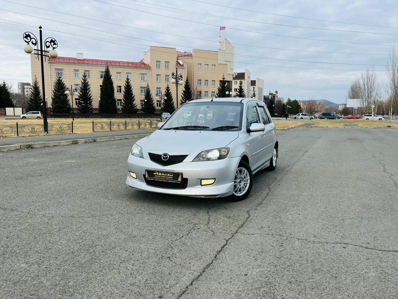 Mazda Demio — фото 1