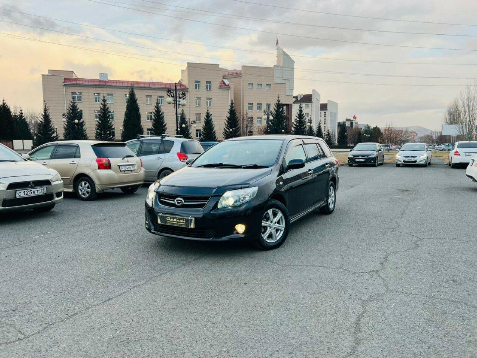 Toyota Corolla Fielder — фото 1