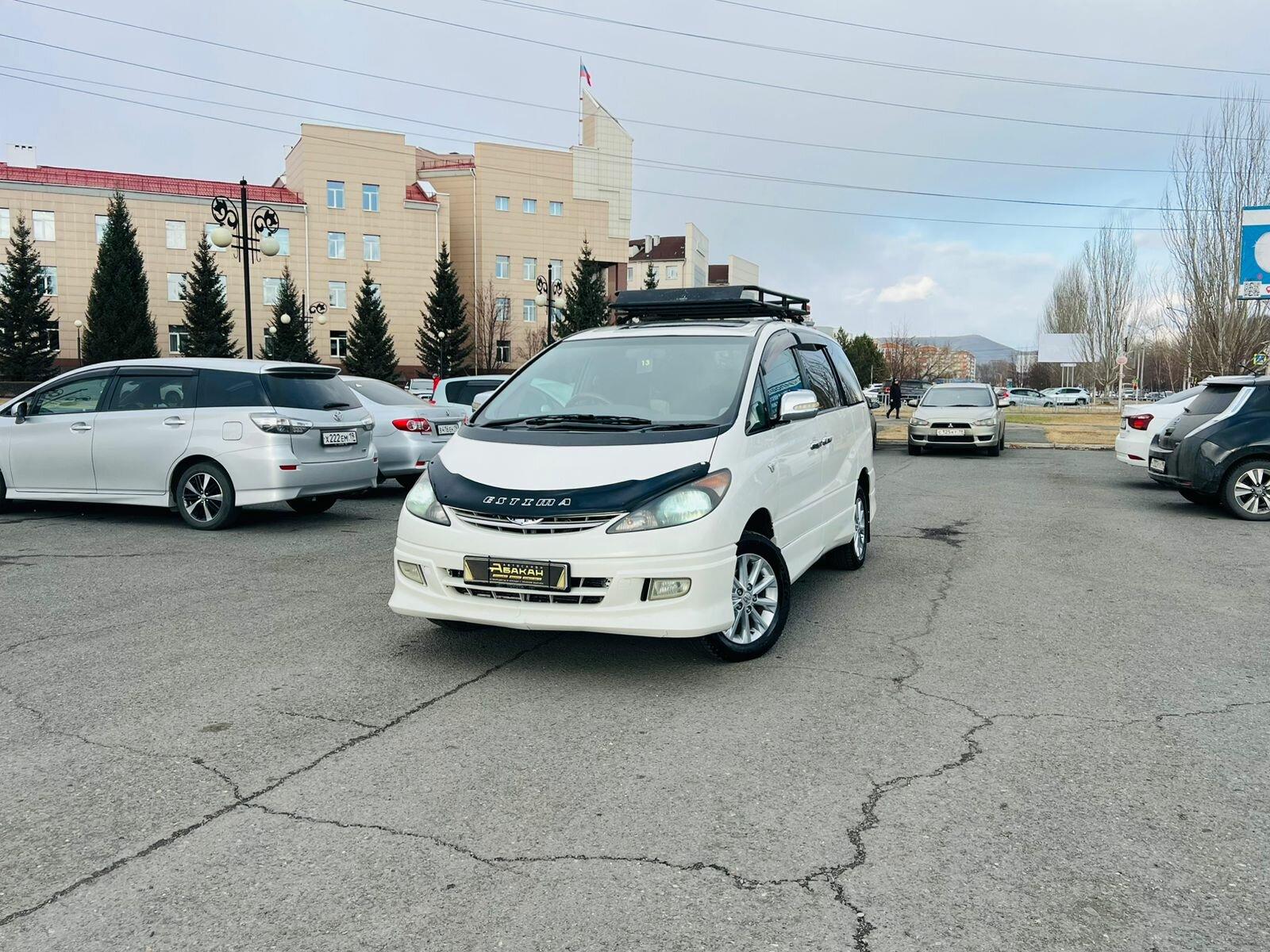 Toyota Estima — фото 1