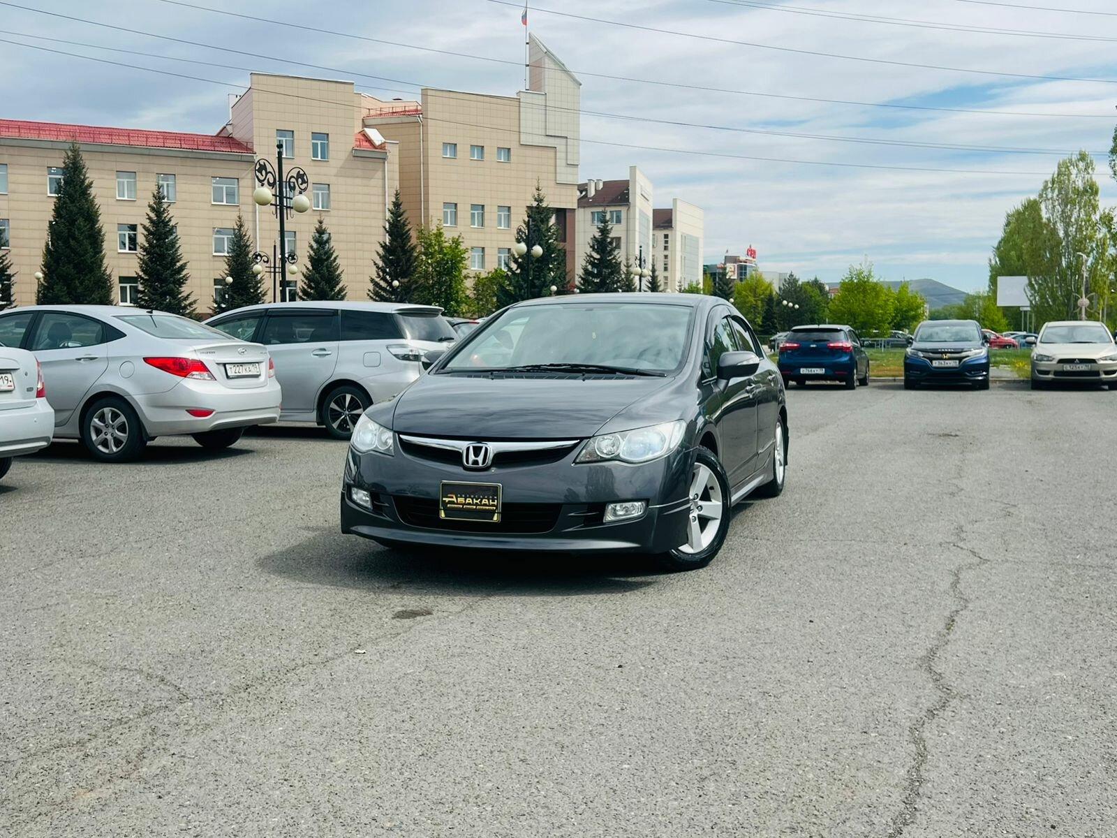 Honda Civic — фото 1