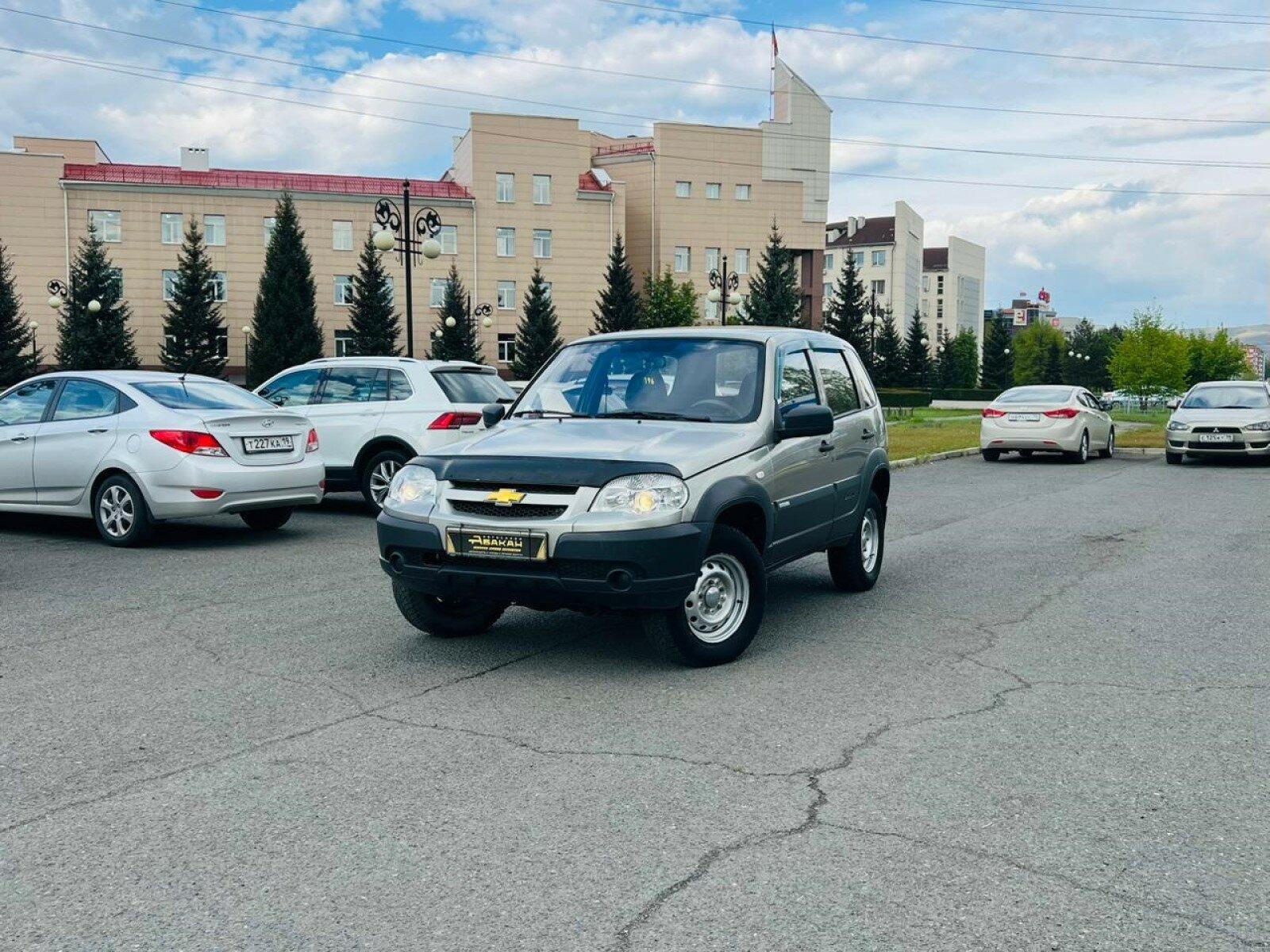 Chevrolet Niva — фото 1