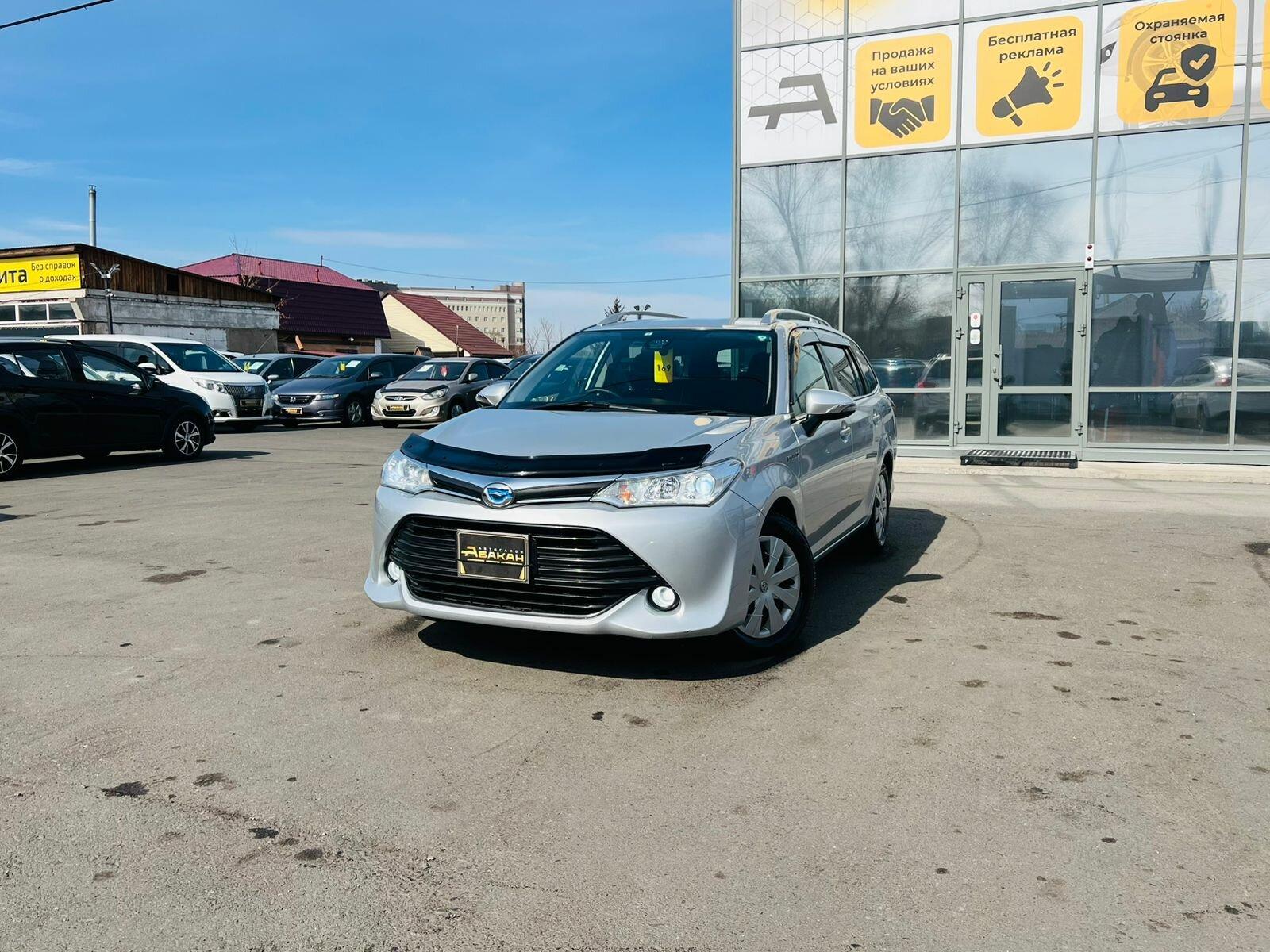 Toyota Corolla Fielder — фото 1