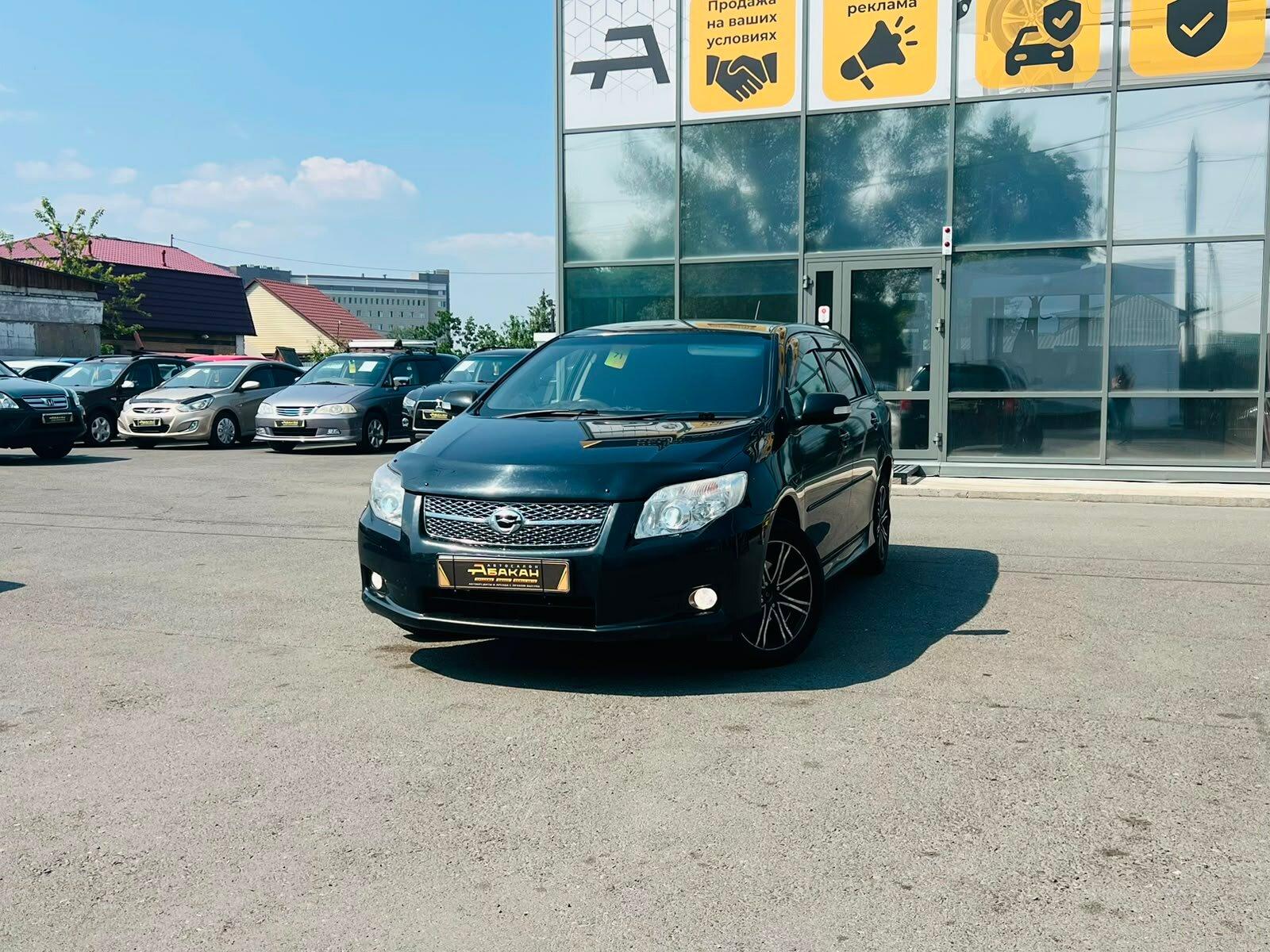 Toyota Corolla Fielder — фото 1