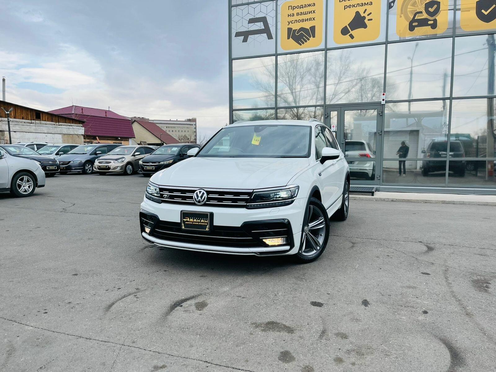 Volkswagen Tiguan — фото 1