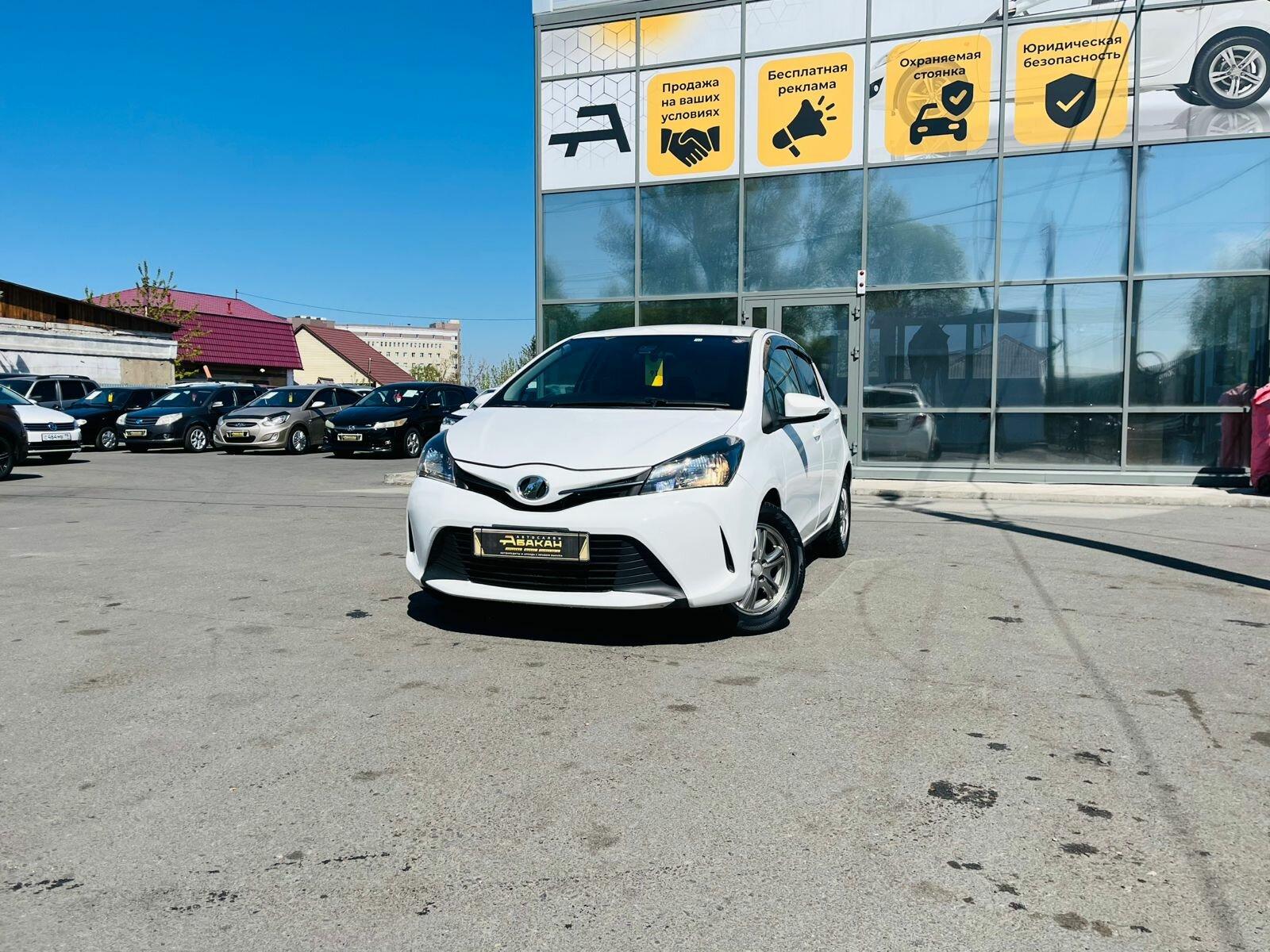 Toyota Vitz — фото 1