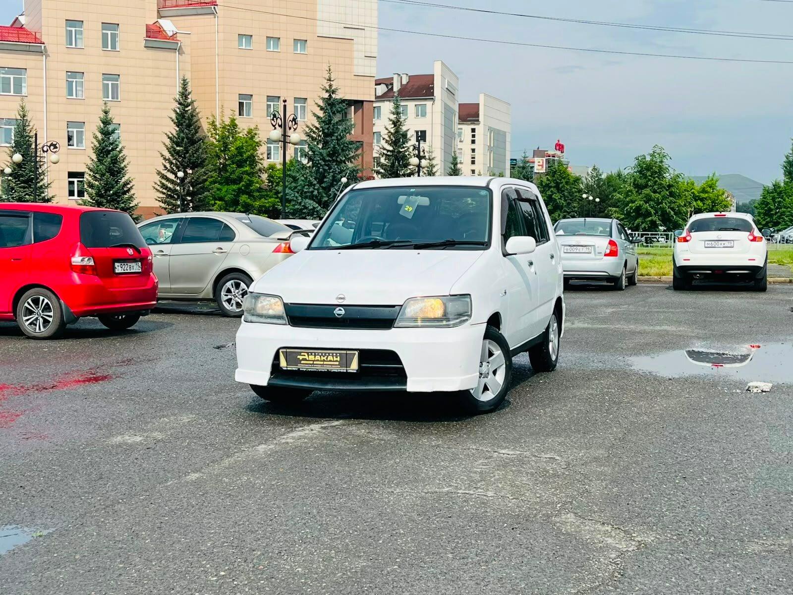 Nissan Cube — фото 1