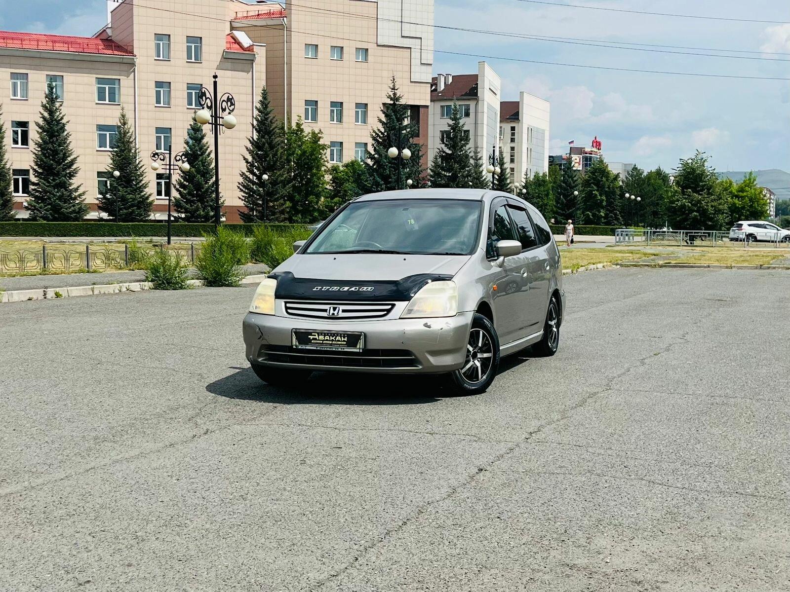 Honda Stream — фото 1